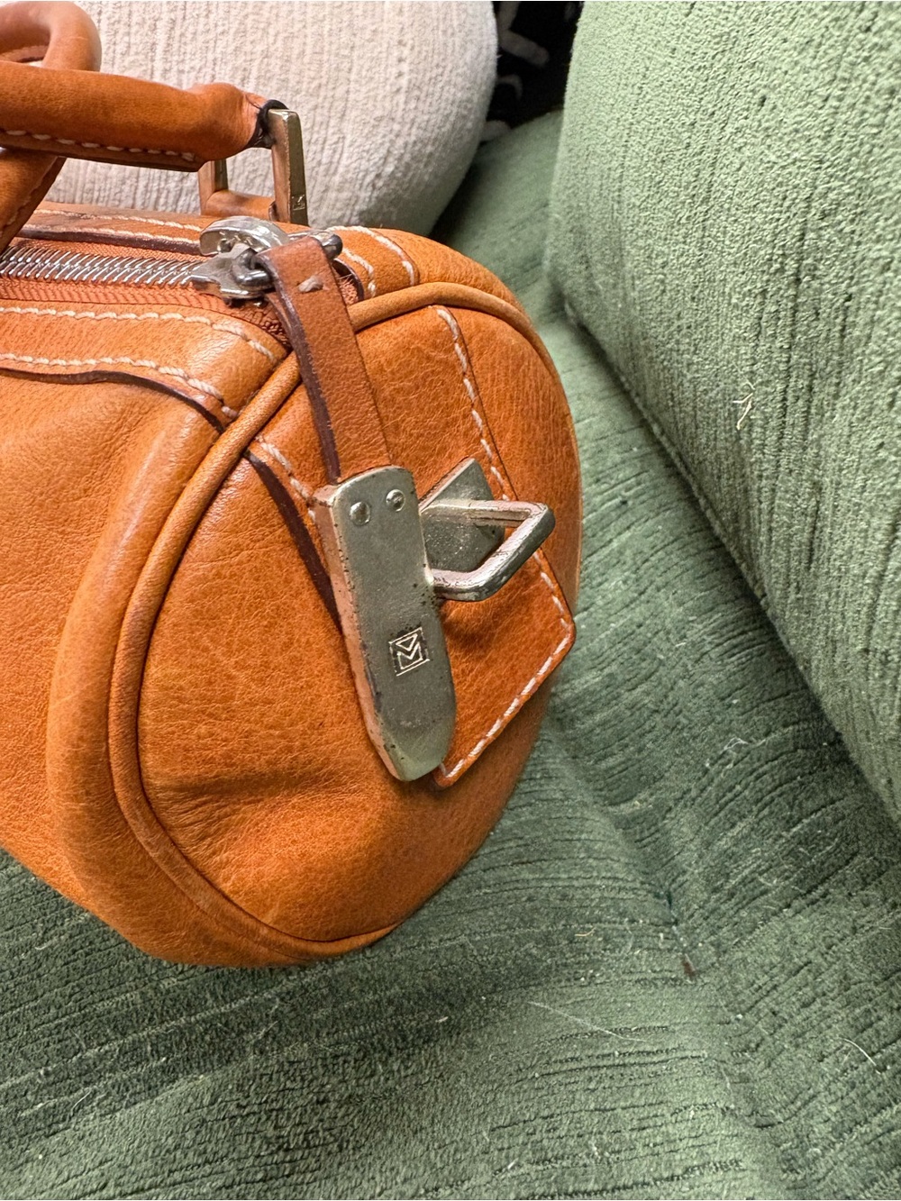 Michael Kors Tan Leather Barrel Handbag- vintage - Picture 3 of 8